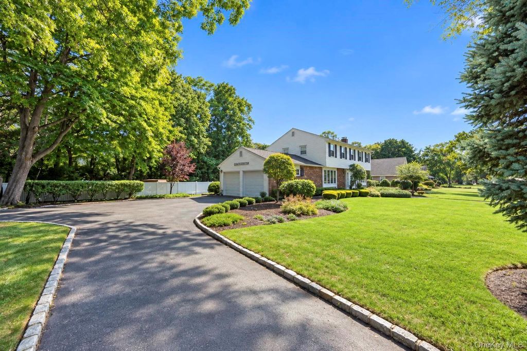28 S Lot Road, Smithtown, NY 11787 — photo 3