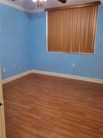 780 NE 199TH Street 101E, Miami, FL 33179