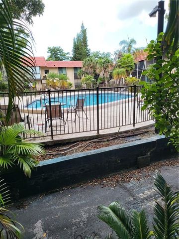 780 NE 199TH Street 101E, Miami, FL 33179