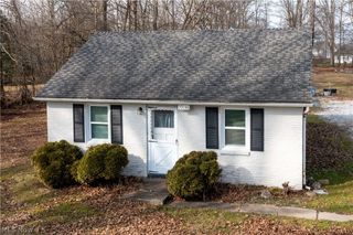 39046 E River Road, Elyria, OH 44035