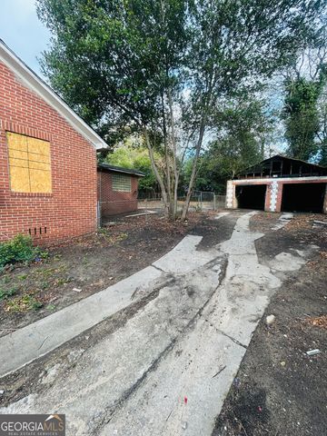 1568 Burton Avenue, Macon, GA 31204