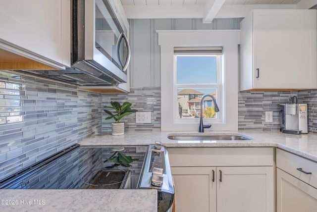 81 E First Street, Ocean Isle Beach, NC 28469