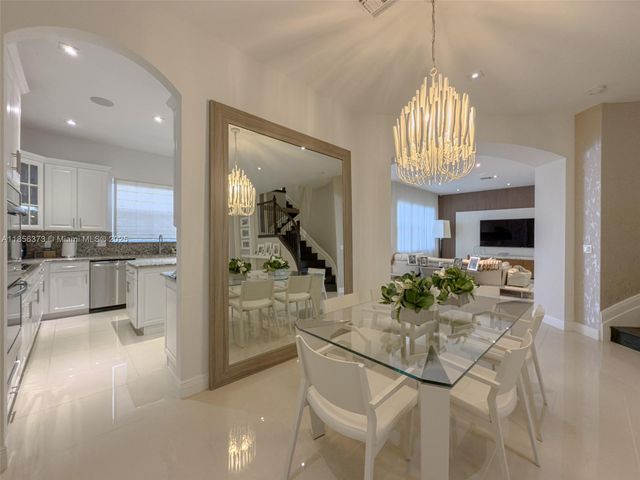 9709 Blue Isle Bay, Parkland, FL 33076