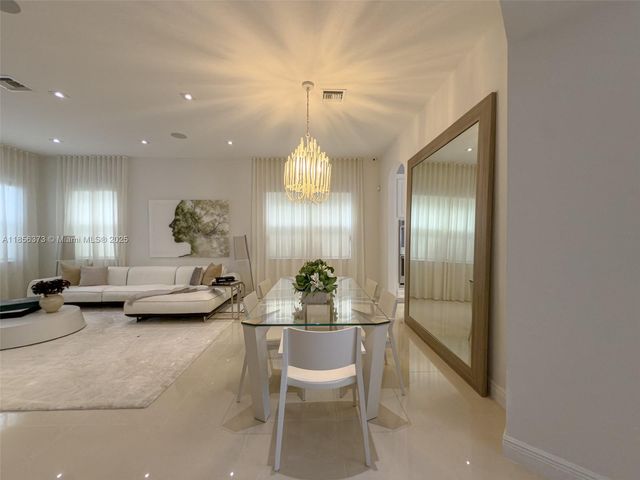 9709 Blue Isle Bay, Parkland, FL 33076