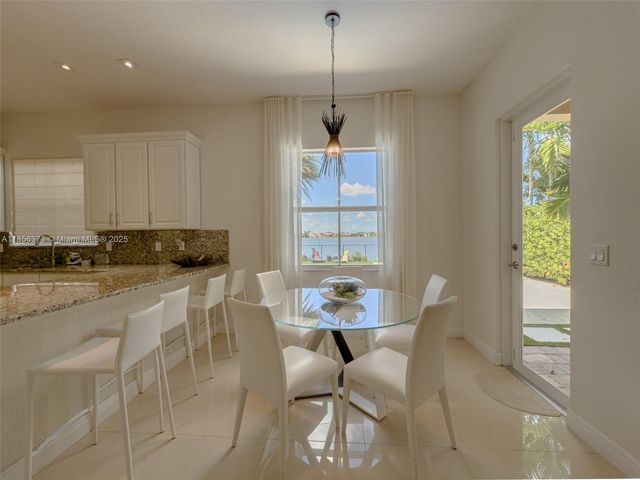 9709 Blue Isle Bay, Parkland, FL 33076