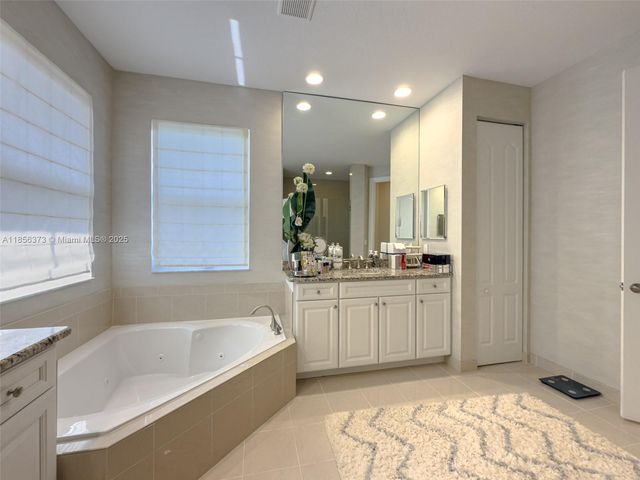 9709 Blue Isle Bay, Parkland, FL 33076