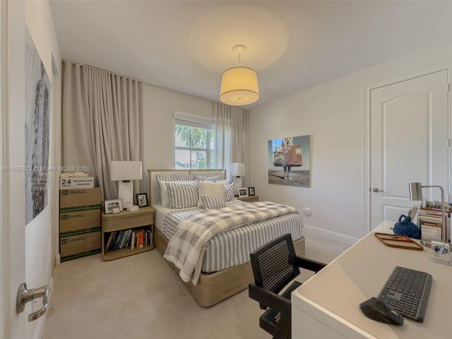 9709 Blue Isle Bay, Parkland, FL 33076