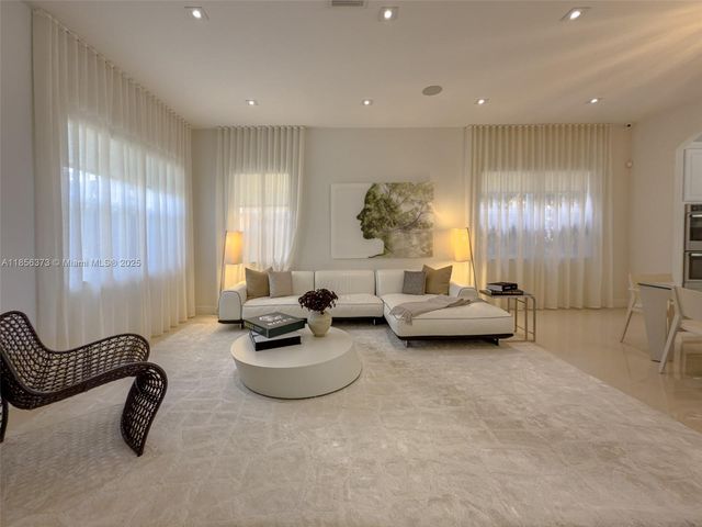 9709 Blue Isle Bay, Parkland, FL 33076