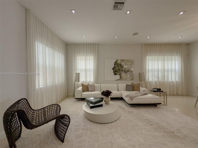 9709 Blue Isle Bay, Parkland, FL 33076