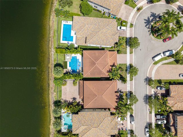 9709 Blue Isle Bay, Parkland, FL 33076