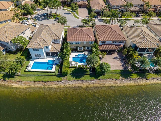 9709 Blue Isle Bay, Parkland, FL 33076