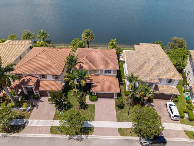 9709 Blue Isle Bay, Parkland, FL 33076