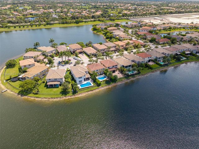 9709 Blue Isle Bay, Parkland, FL 33076
