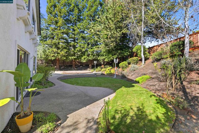 803 Buckingham Pl, Danville, CA 94506