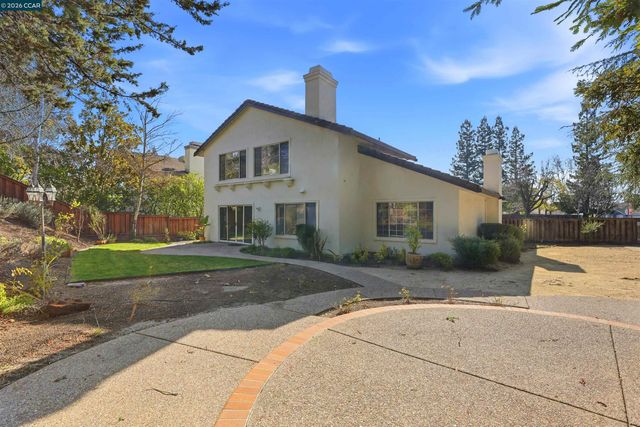 803 Buckingham Pl, Danville, CA 94506