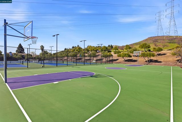 803 Buckingham Pl, Danville, CA 94506