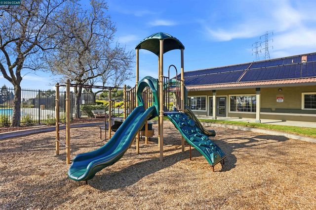 803 Buckingham Pl, Danville, CA 94506