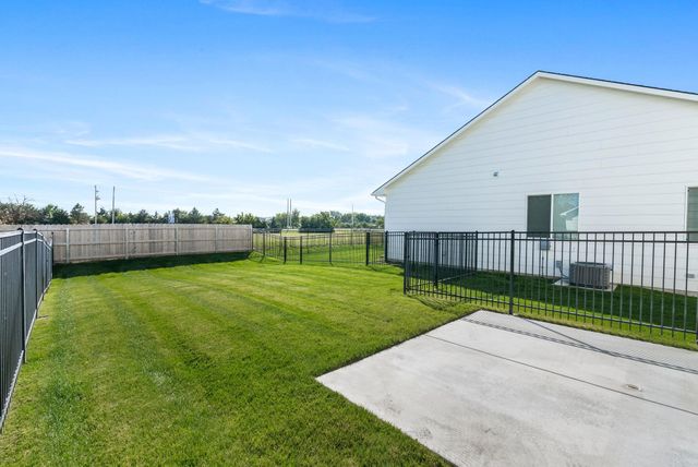 2221 N 159th Ct E, Wichita, KS 67228