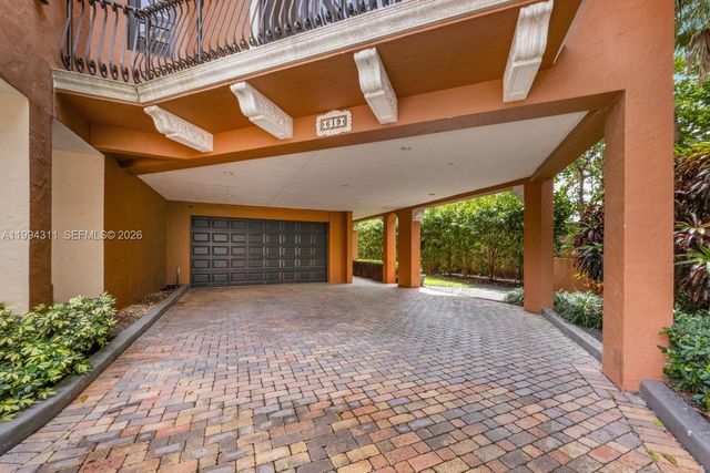 3471 Main Hwy 619, Miami, FL 33133