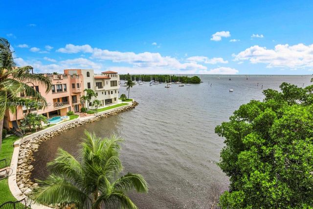 3471 Main Hwy 619, Miami, FL 33133