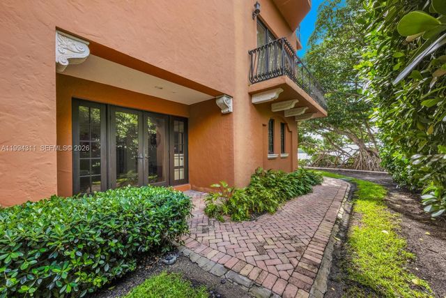 3471 Main Hwy 619, Miami, FL 33133