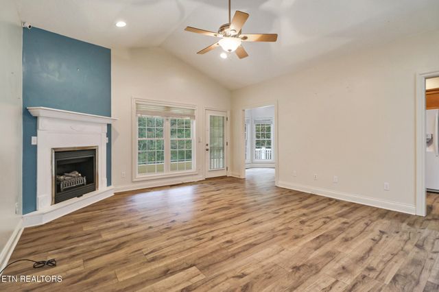 613 Westchester Drive, Crossville, TN 38558