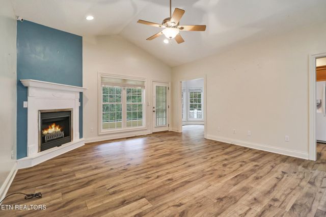 613 Westchester Drive, Crossville, TN 38558