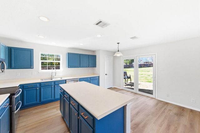 141 Olson CV, Kyle, TX 78640