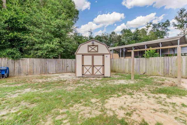 5945 Pamela Dr, Milton, FL 32570