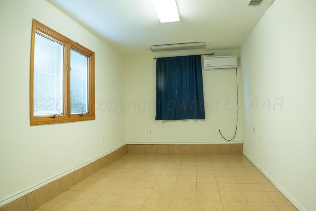 307 E Linda Drive, Pampa, TX 79065