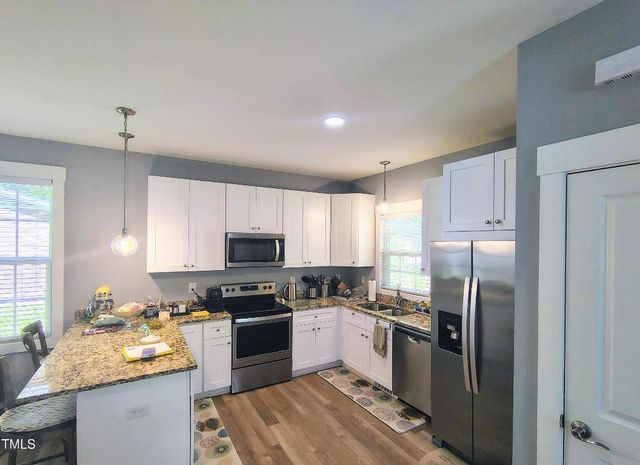 8 Elaine Circle, Durham, NC 27703