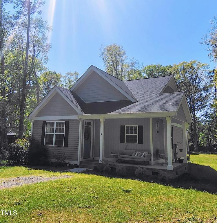 8 Elaine Circle, Durham, NC 27703