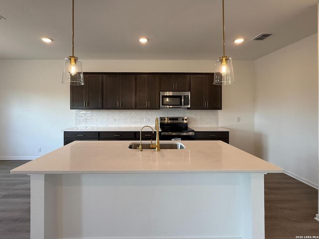 13811 Birch View, San Antonio, TX 78252