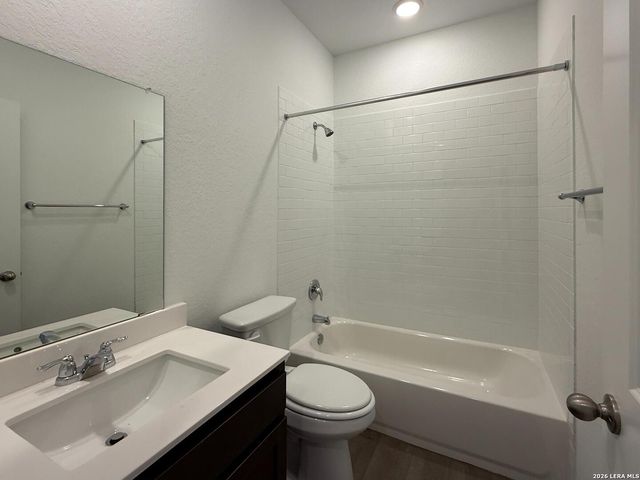 13811 Birch View, San Antonio, TX 78252