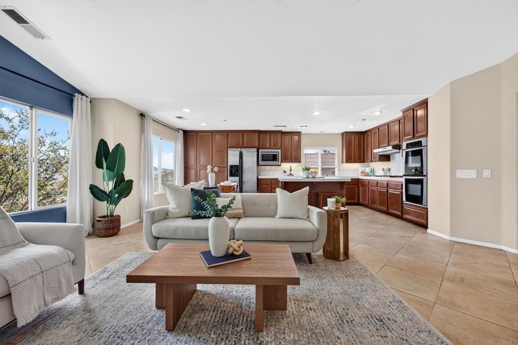 10441 Lake Breeze Drive, Spring Valley, CA 91977 — photo 5