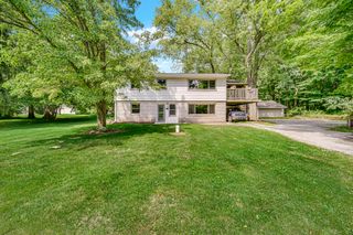 6737 W Johnson Road, La Porte, IN 46350
