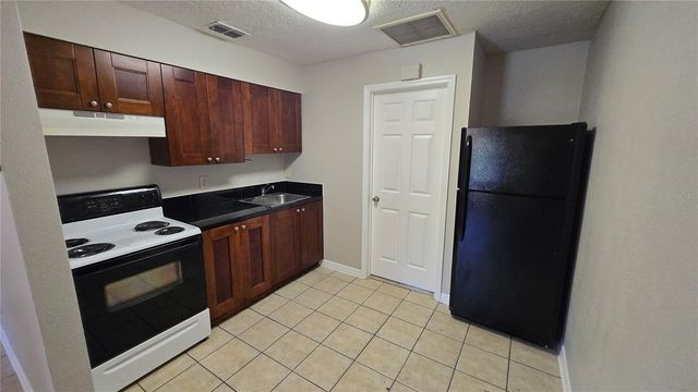 11727 N 12TH STREET 5, Tampa, FL 33612