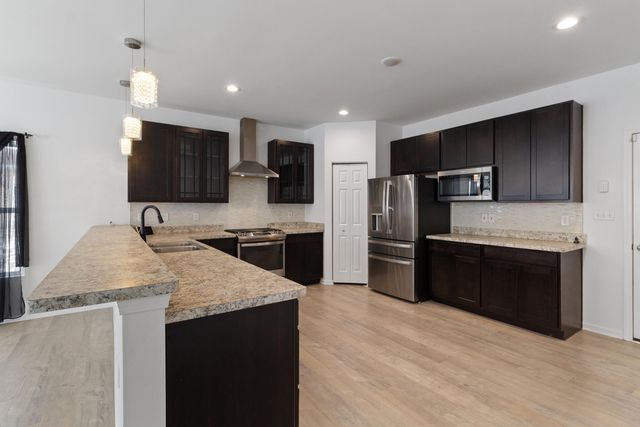 7485 Clark Street, Merrillville, IN 46410