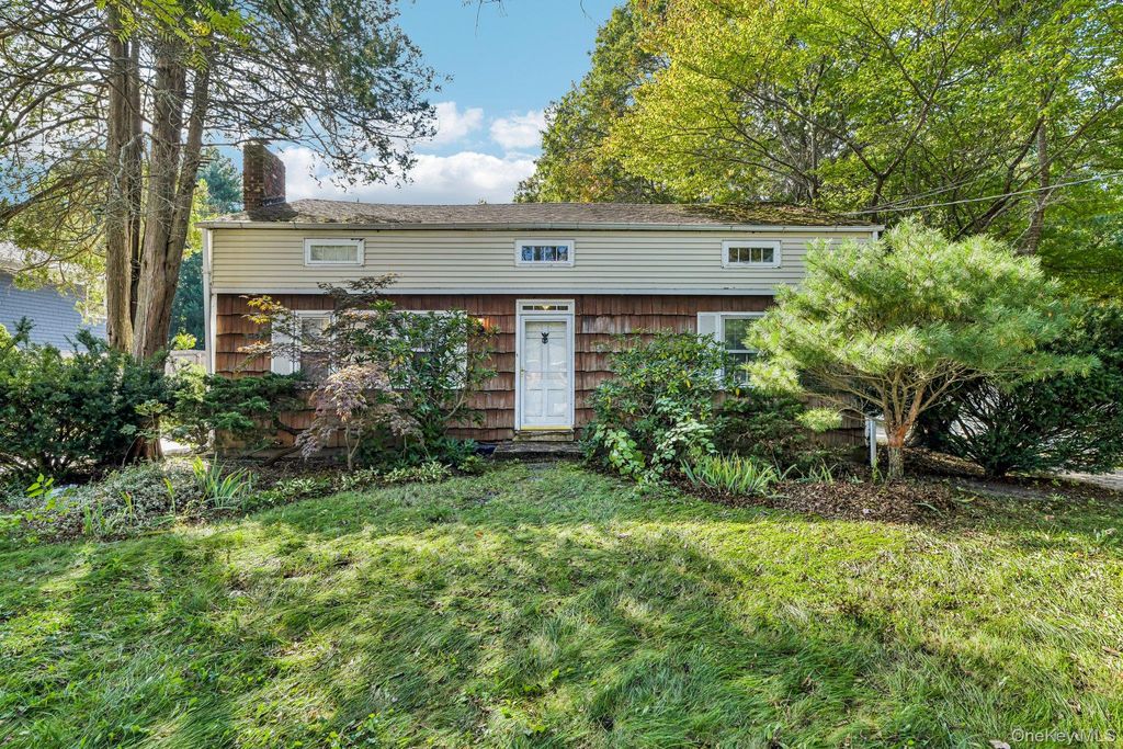 18 Wrana Street, Medford, NY 11763 — exterior