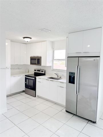 325 W 60th St 0, Hialeah, FL 33012