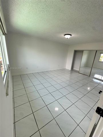 325 W 60th St 0, Hialeah, FL 33012