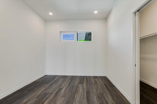 4004 Banister LN 312, Austin, TX 78704