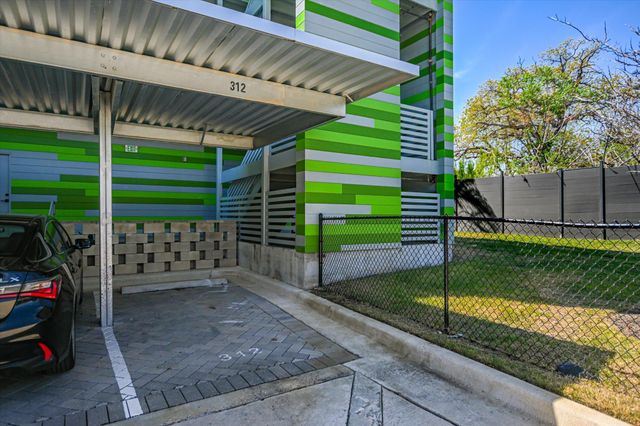 4004 Banister LN 312, Austin, TX 78704