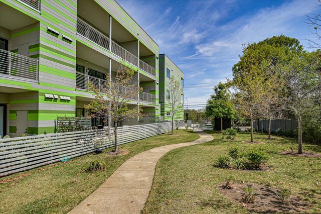 4004 Banister LN 312, Austin, TX 78704