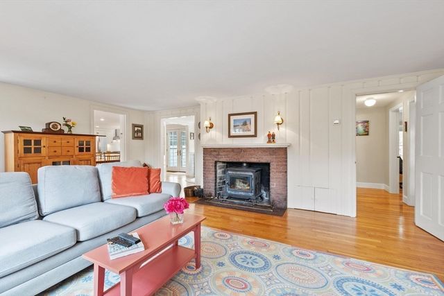 123 Bedford Road, Lincoln, MA 01773