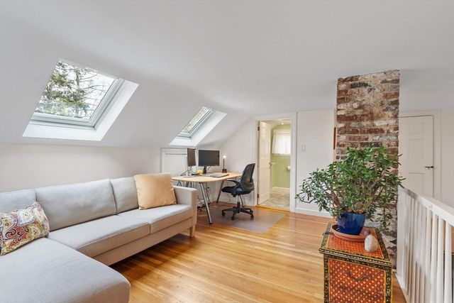 123 Bedford Road, Lincoln, MA 01773