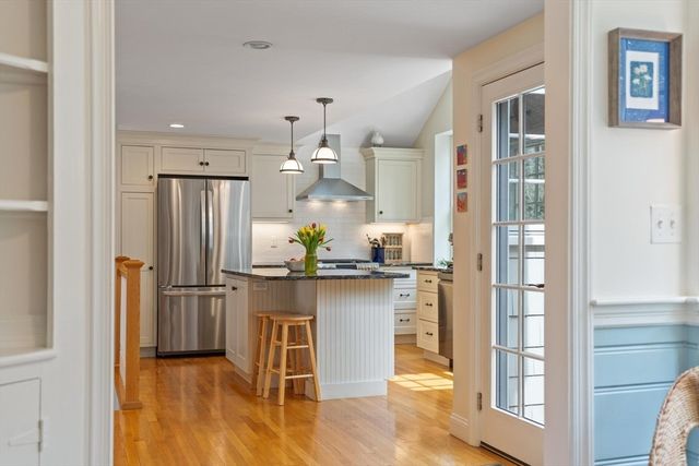 123 Bedford Road, Lincoln, MA 01773