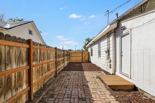 150 Adams St, Twin Falls, ID 83301