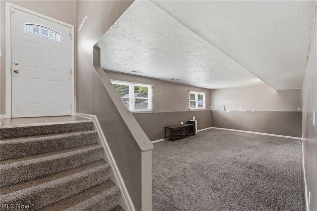 300 27th Street NW, Massillon, OH 44647