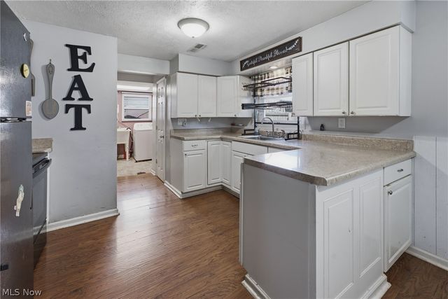 300 27th Street NW, Massillon, OH 44647